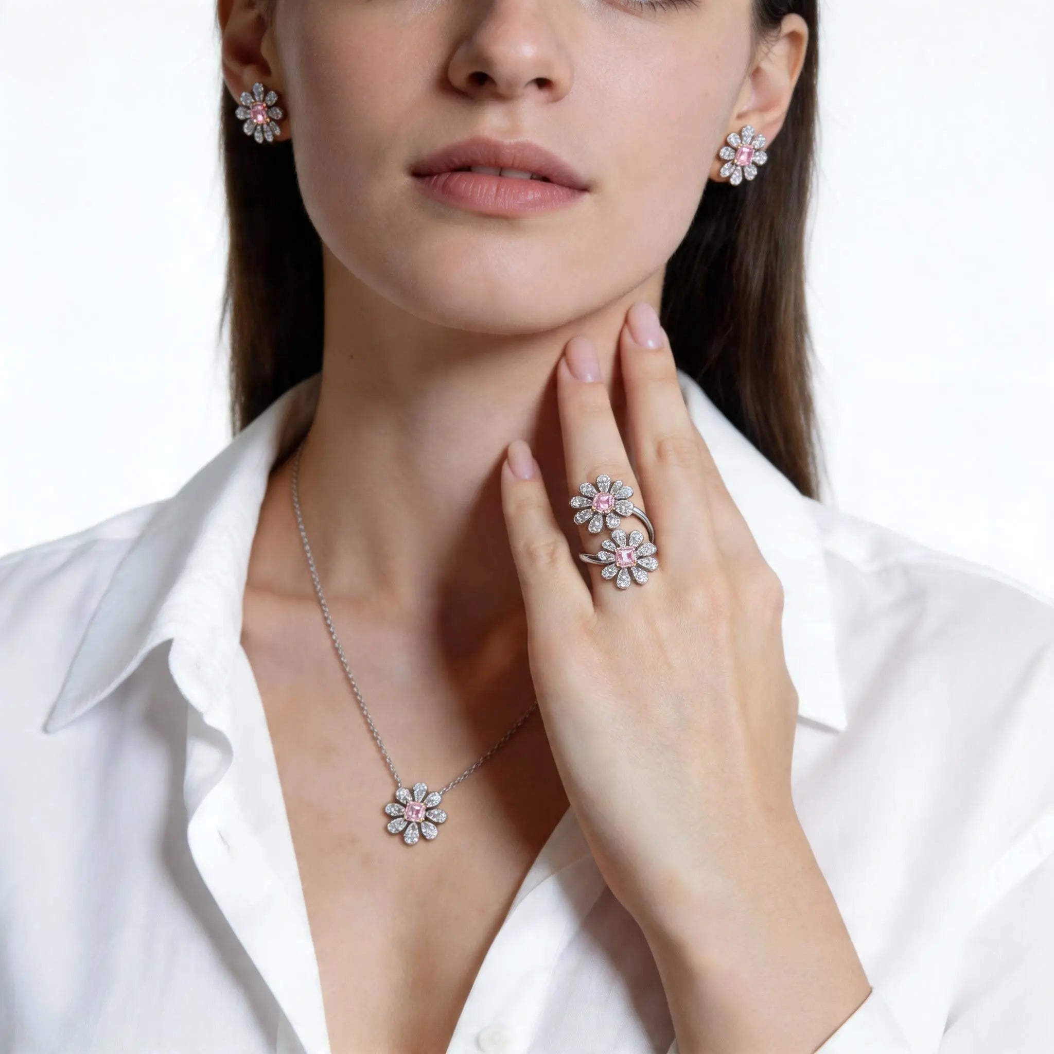 La Marguerite Necklace In Pink