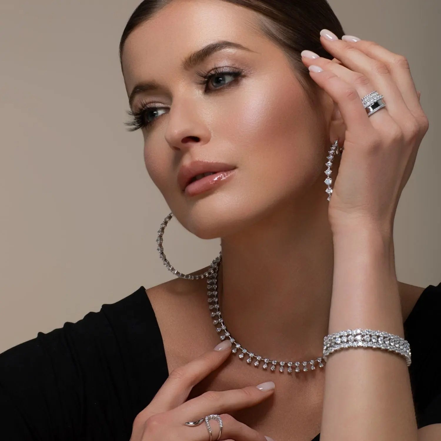 Luxe G Color 5 Carat Bracelet Four Prong in Platinum