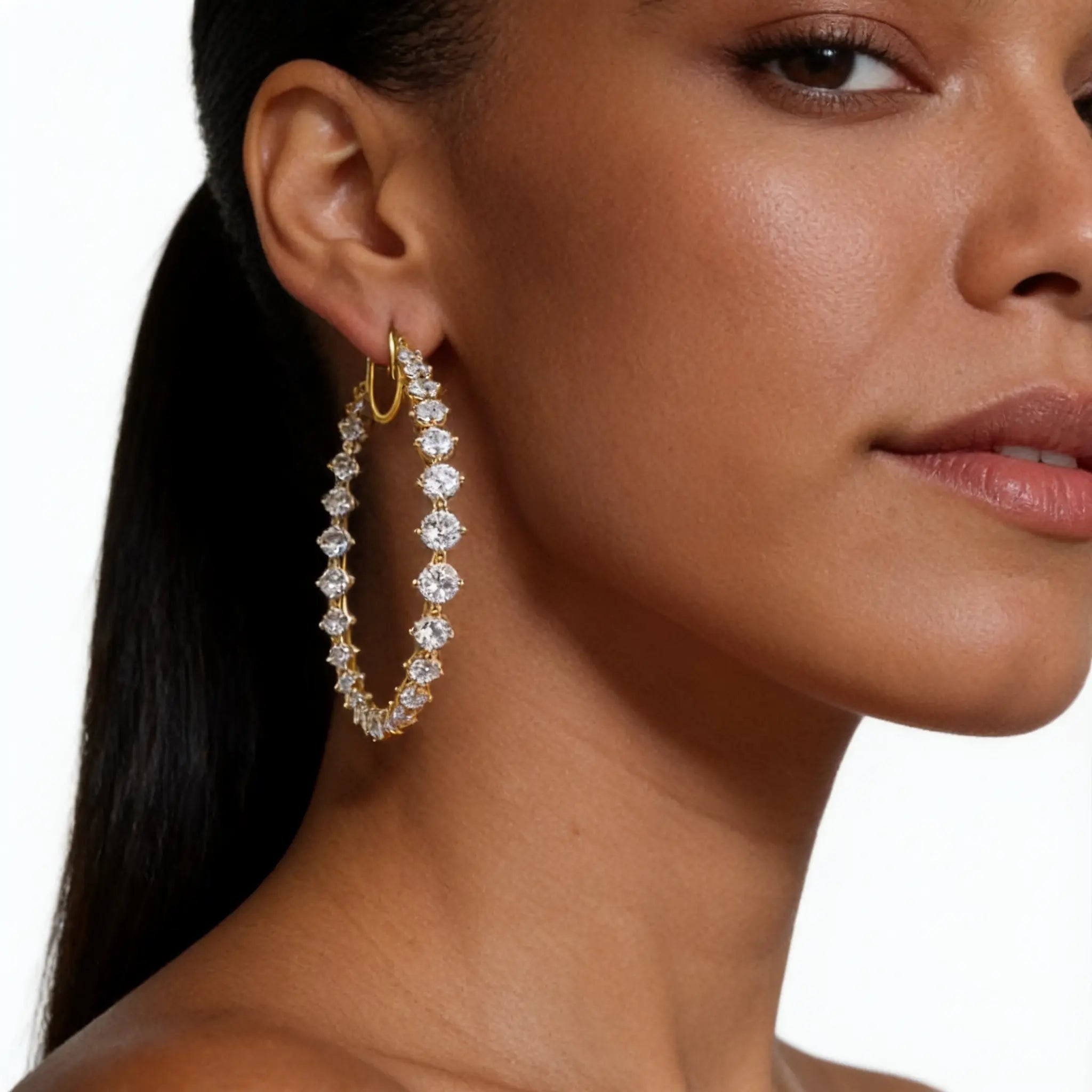 Manhattan Hoop Earrings in Yellow Gold