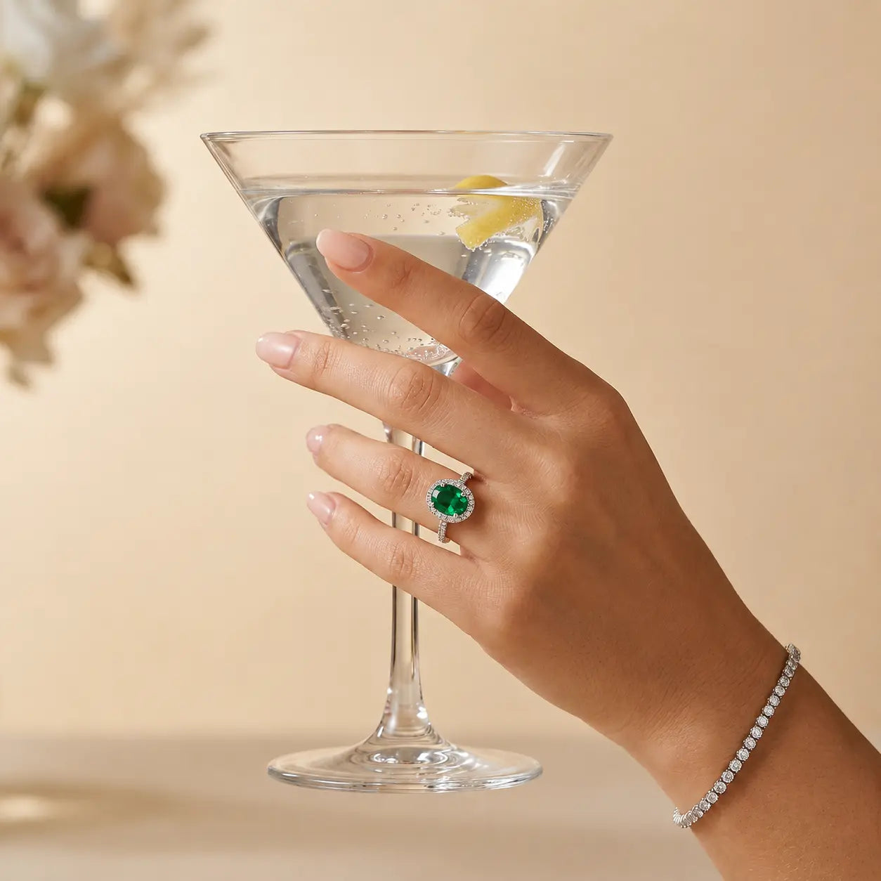 Oleander Ring in Emerald