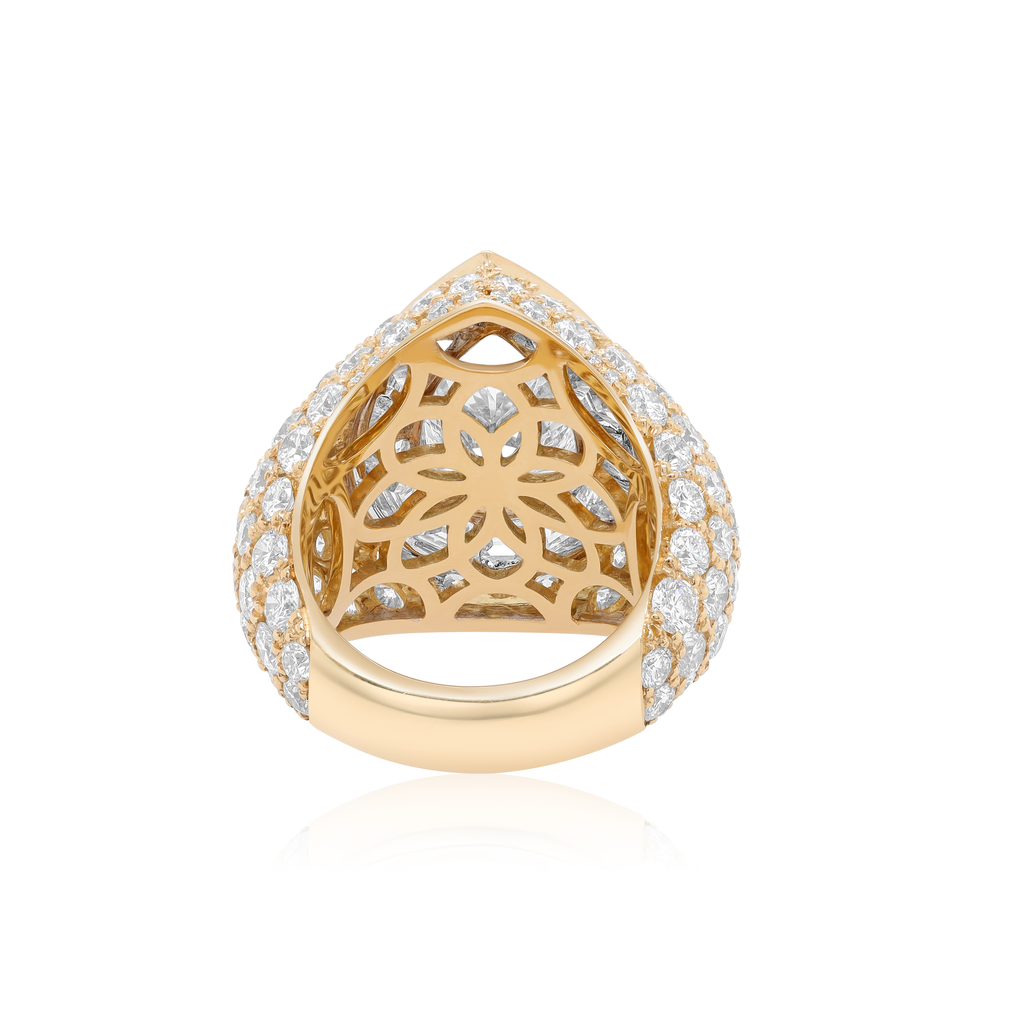 18kt Yellow Gold Pear-Shaped White Diamond Pave Ring