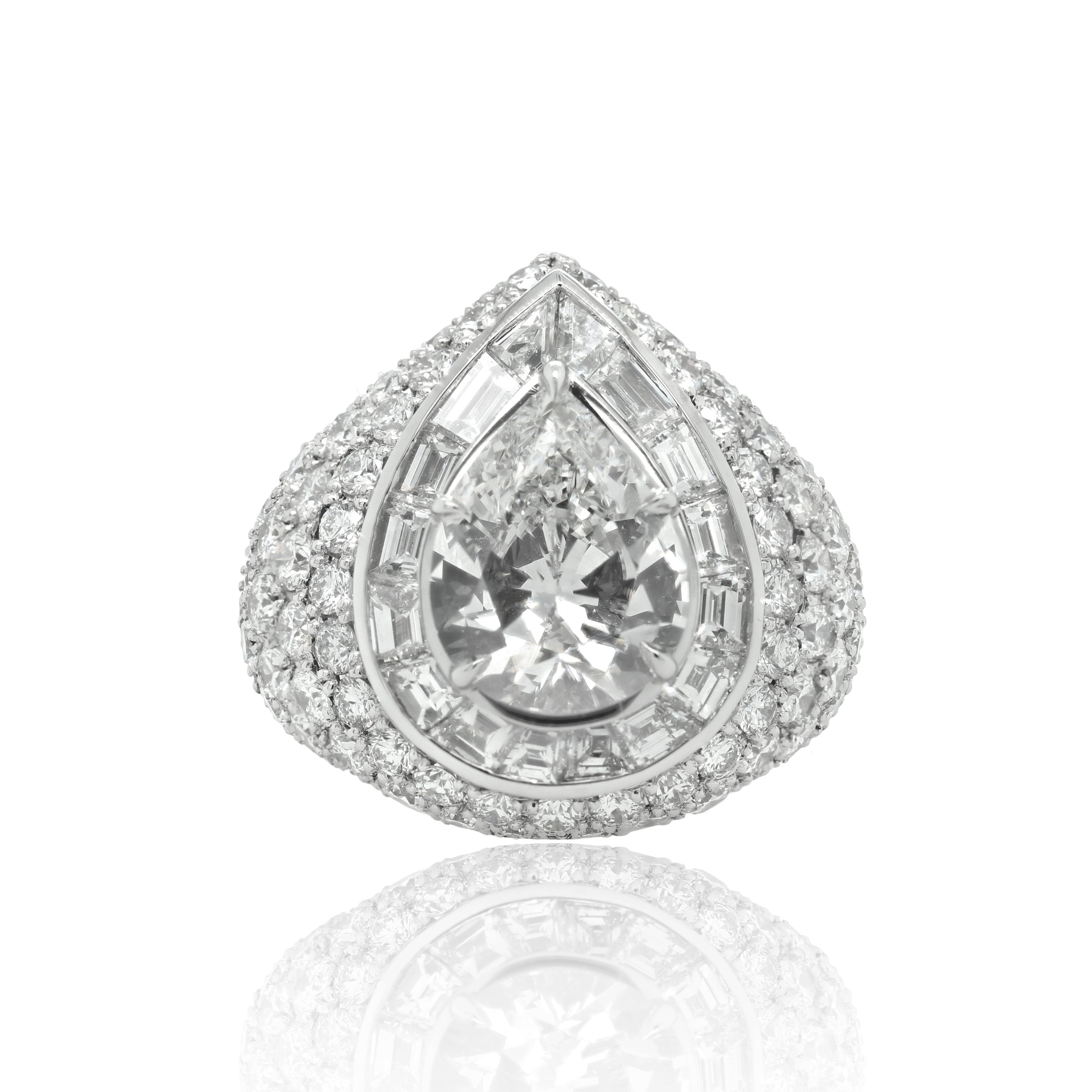 Dome-Style Pear Shaped Diamond Ring