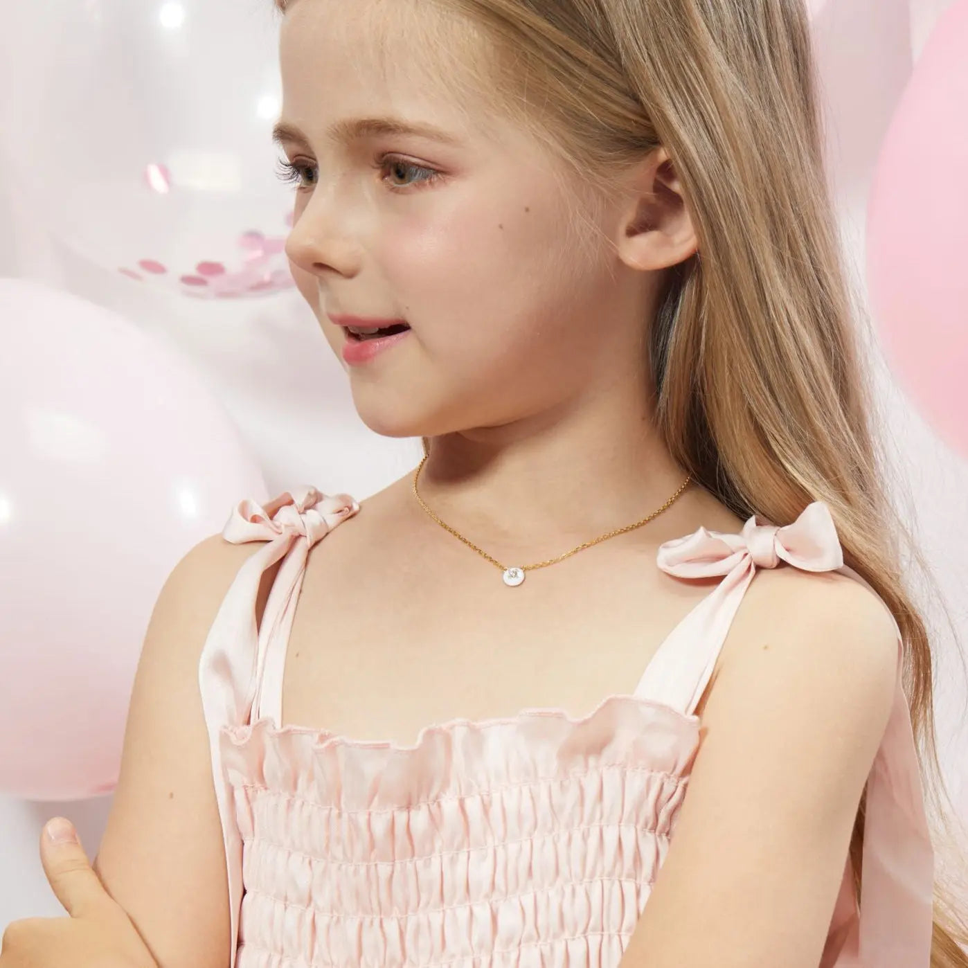 Petit Cupcake Necklace in White