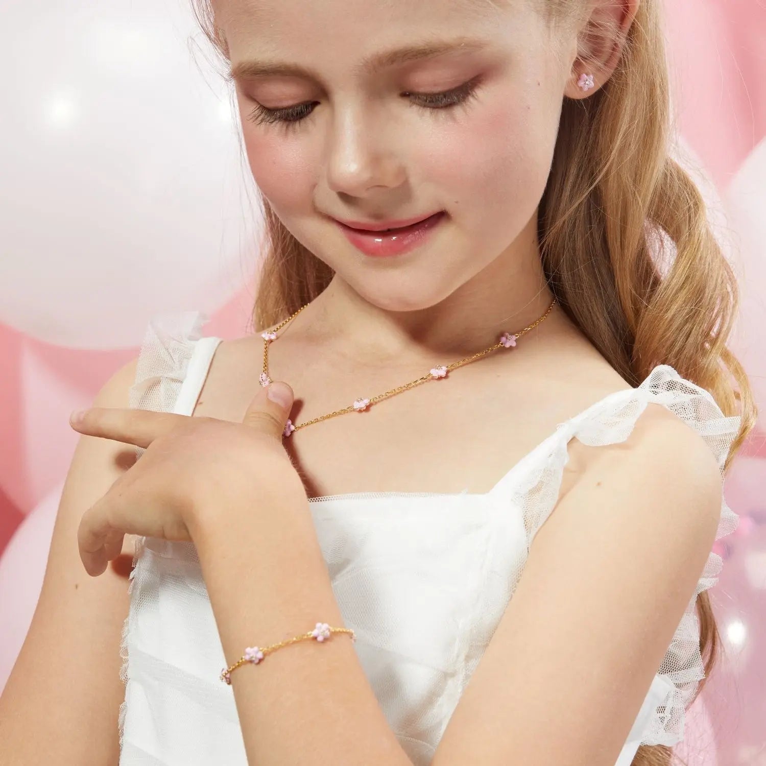 Petit Daisy Pink Earrings