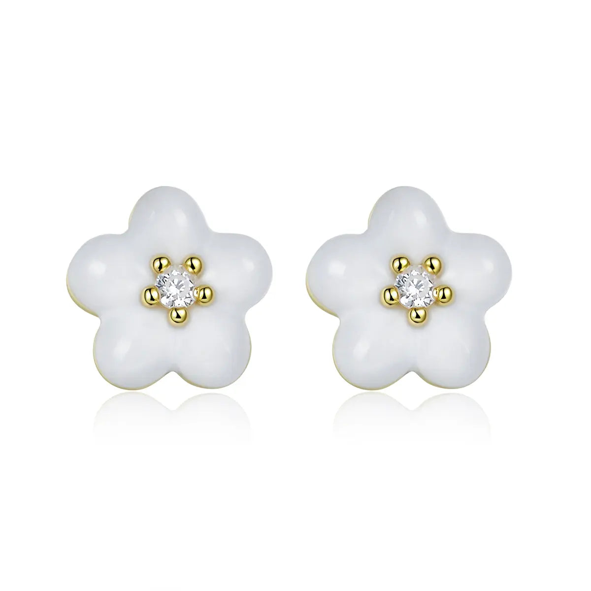 Petit Daisy White Earrings