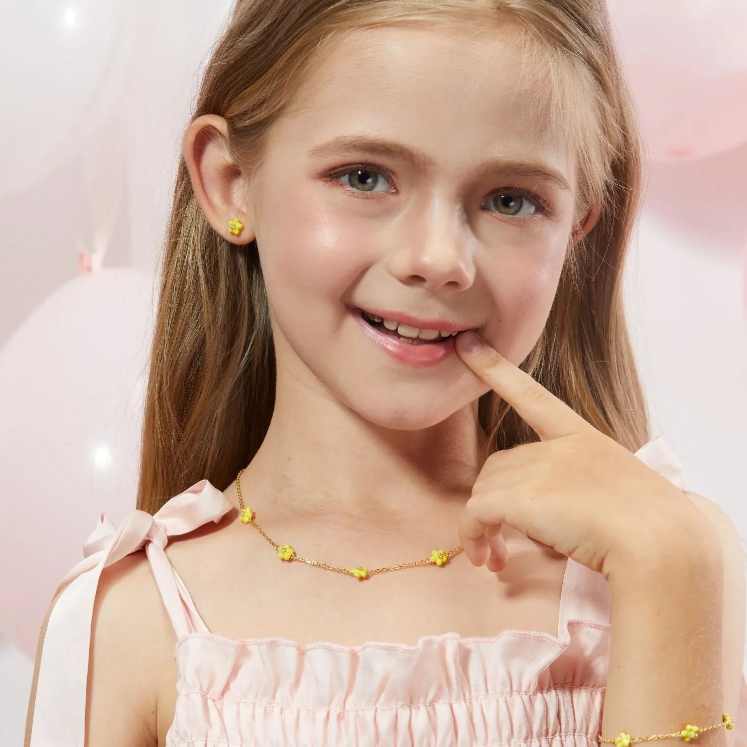 Petit Daisy Yellow Earrings
