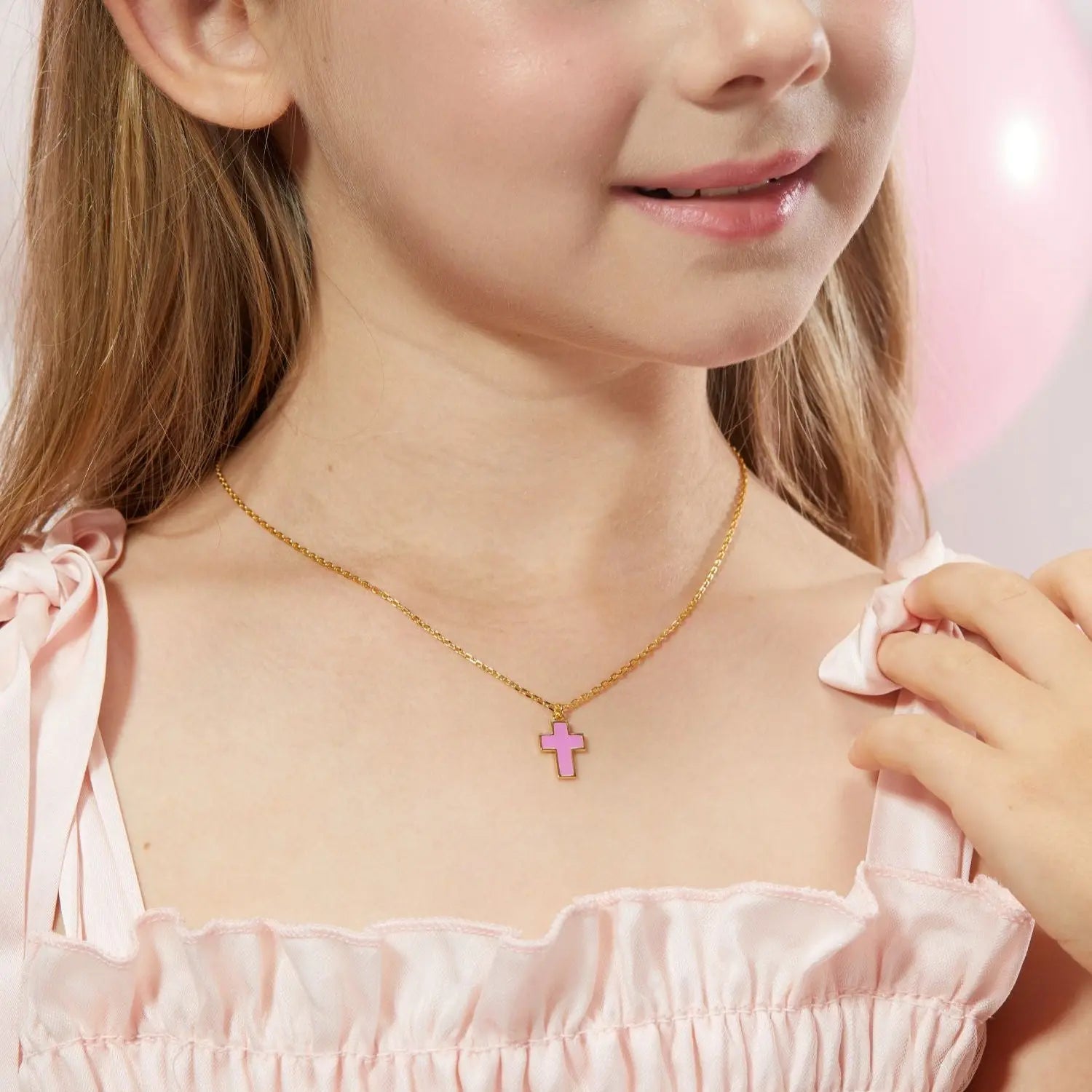 Petit Faith Necklace in Rose