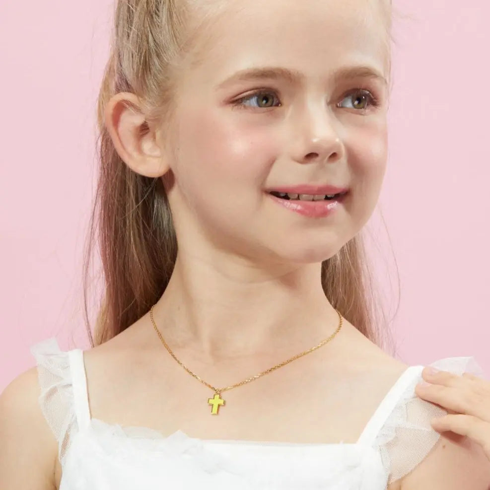Petit Faith Necklace in Yellow