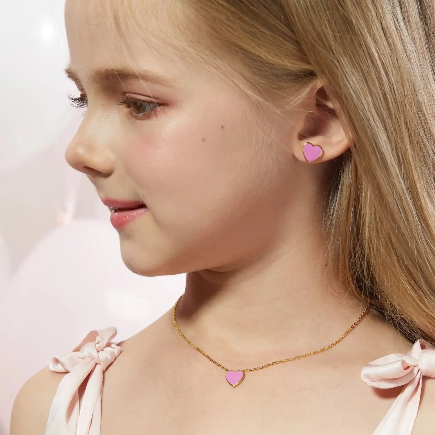 Petit Love Studs in Rose
