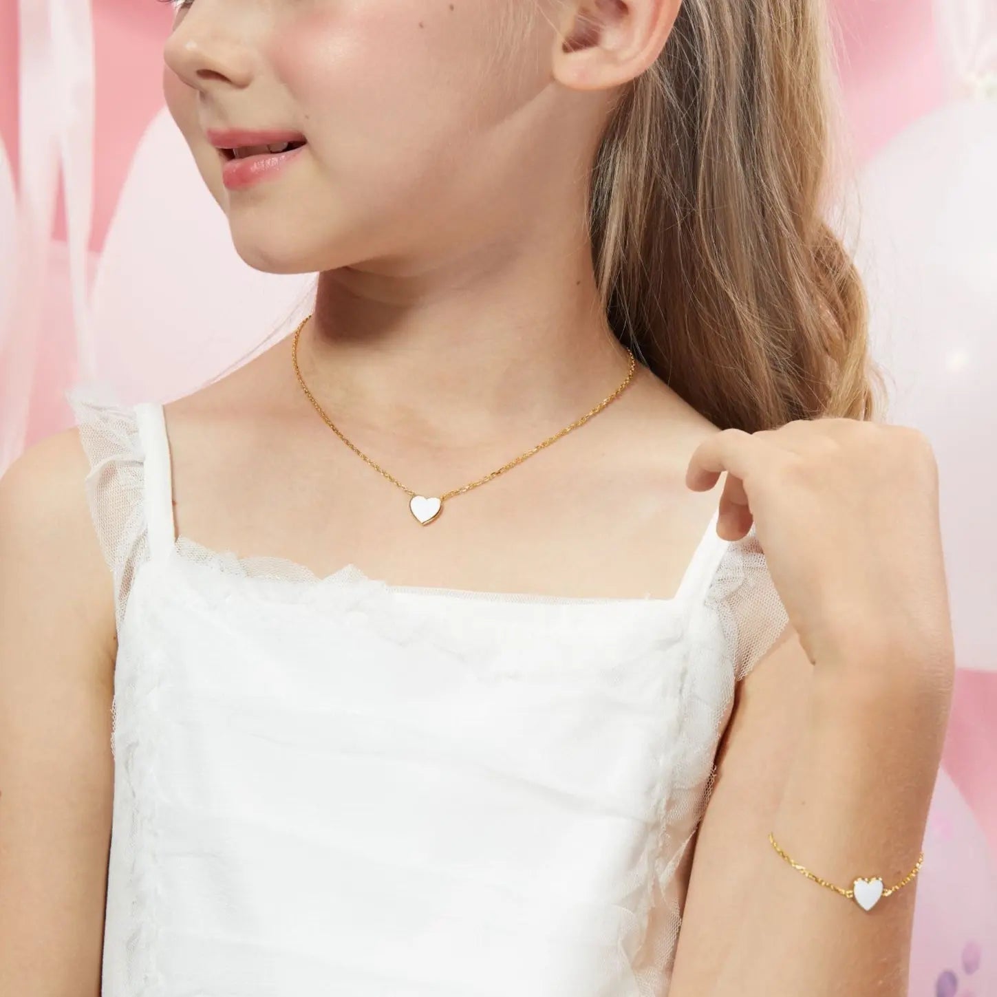 Petit Love Necklace in White