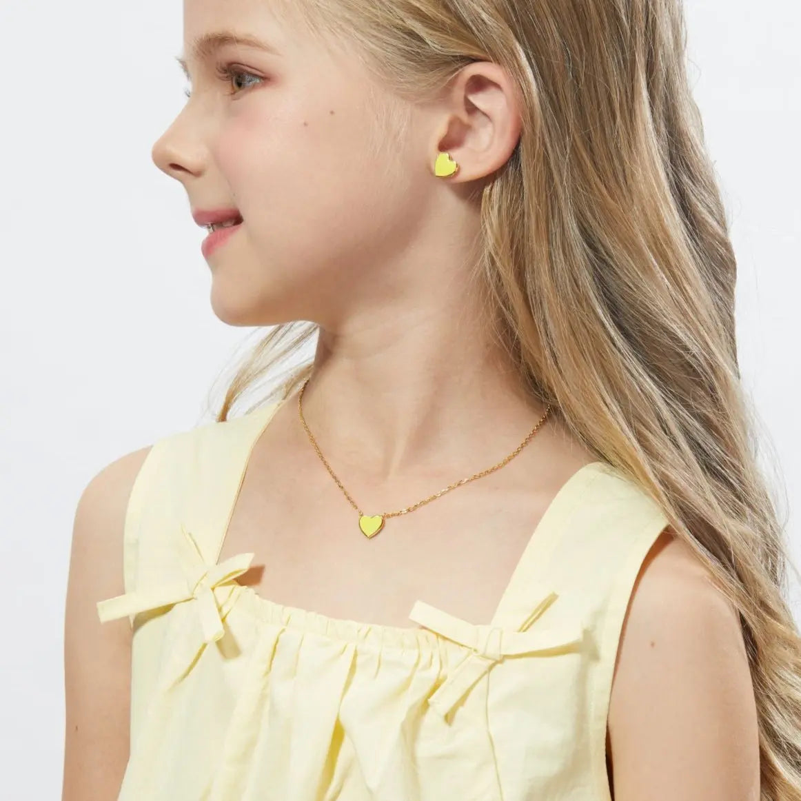 Petit Love Necklace in Yellow