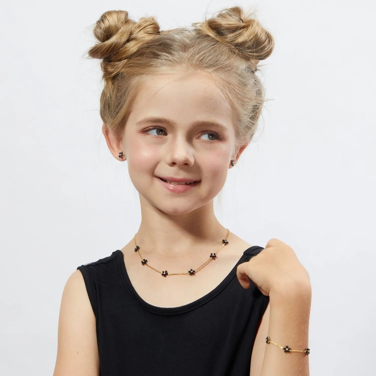 Petit Rosie Black Necklace