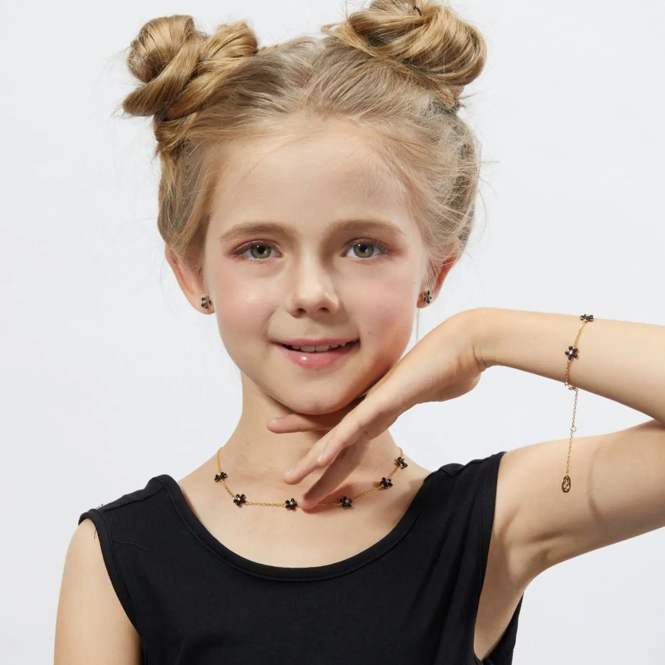 Petit Rosie Black Necklace