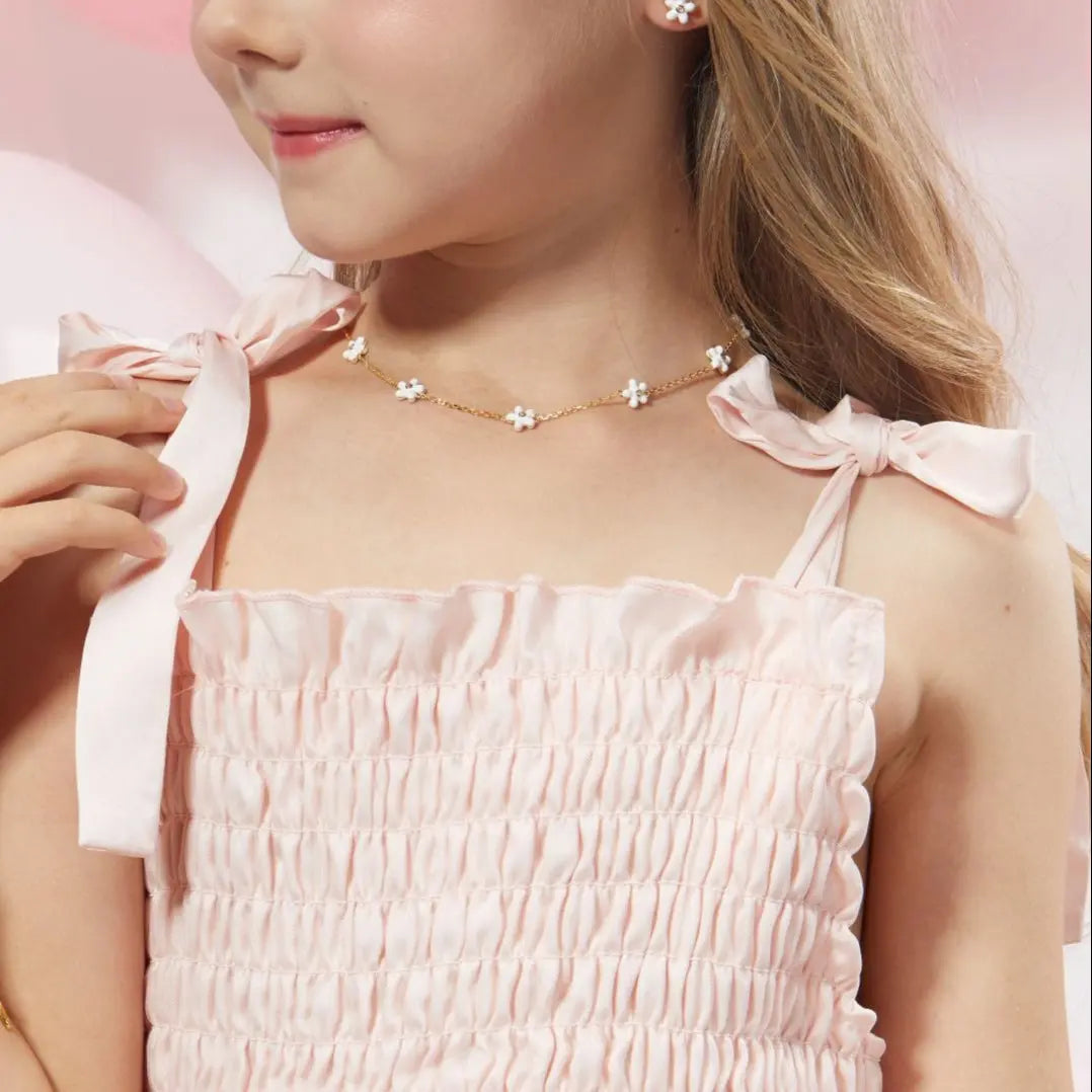 Petit Rosie White Necklace