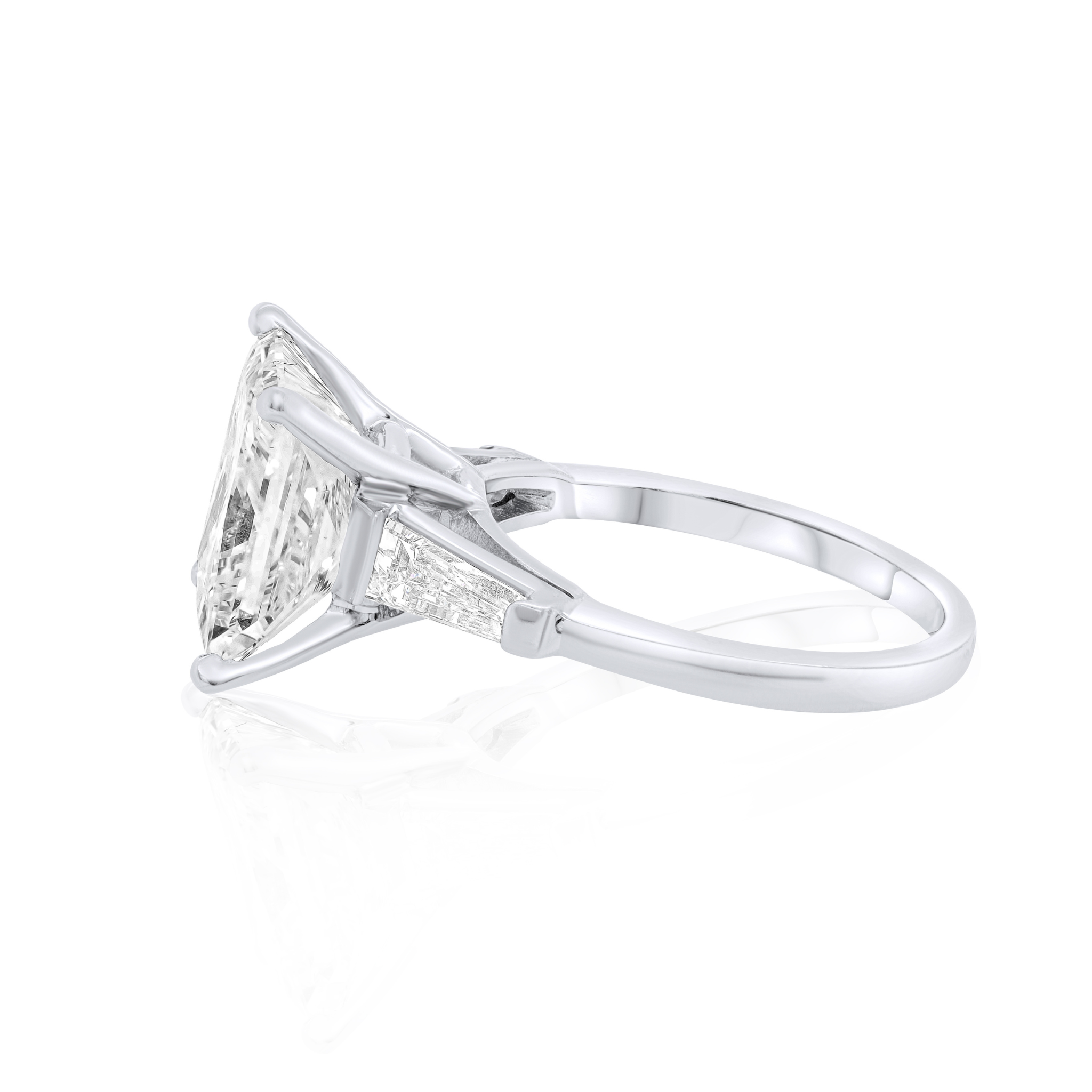 5.30ct Princess Cut With Side 2 Baguette Cut Diamonds Ring