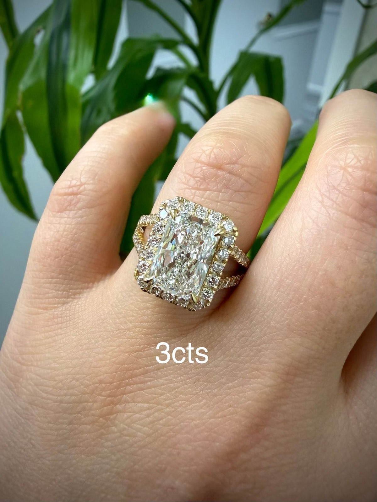 Lab-Grown Radiant Halo Diamond Engagement Ring