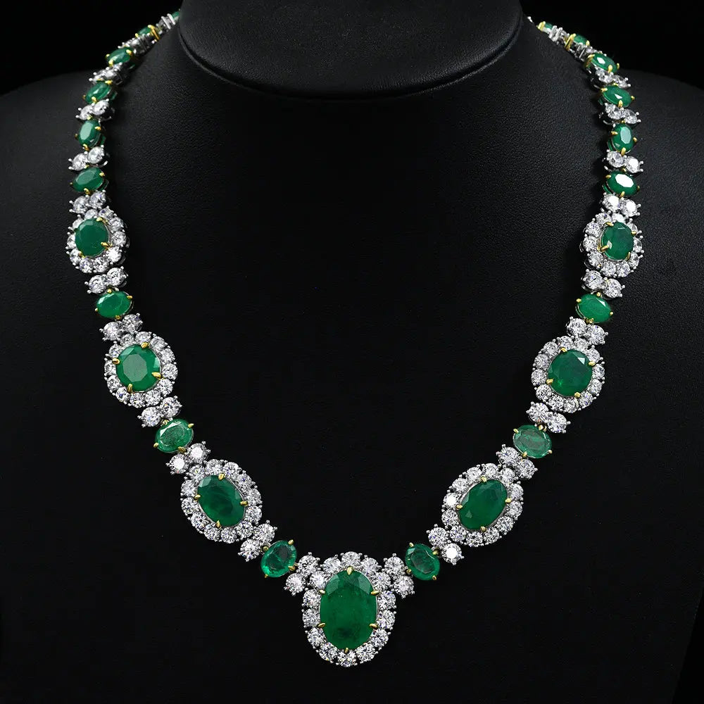 Worth Avenue Necklace in Green Emerald