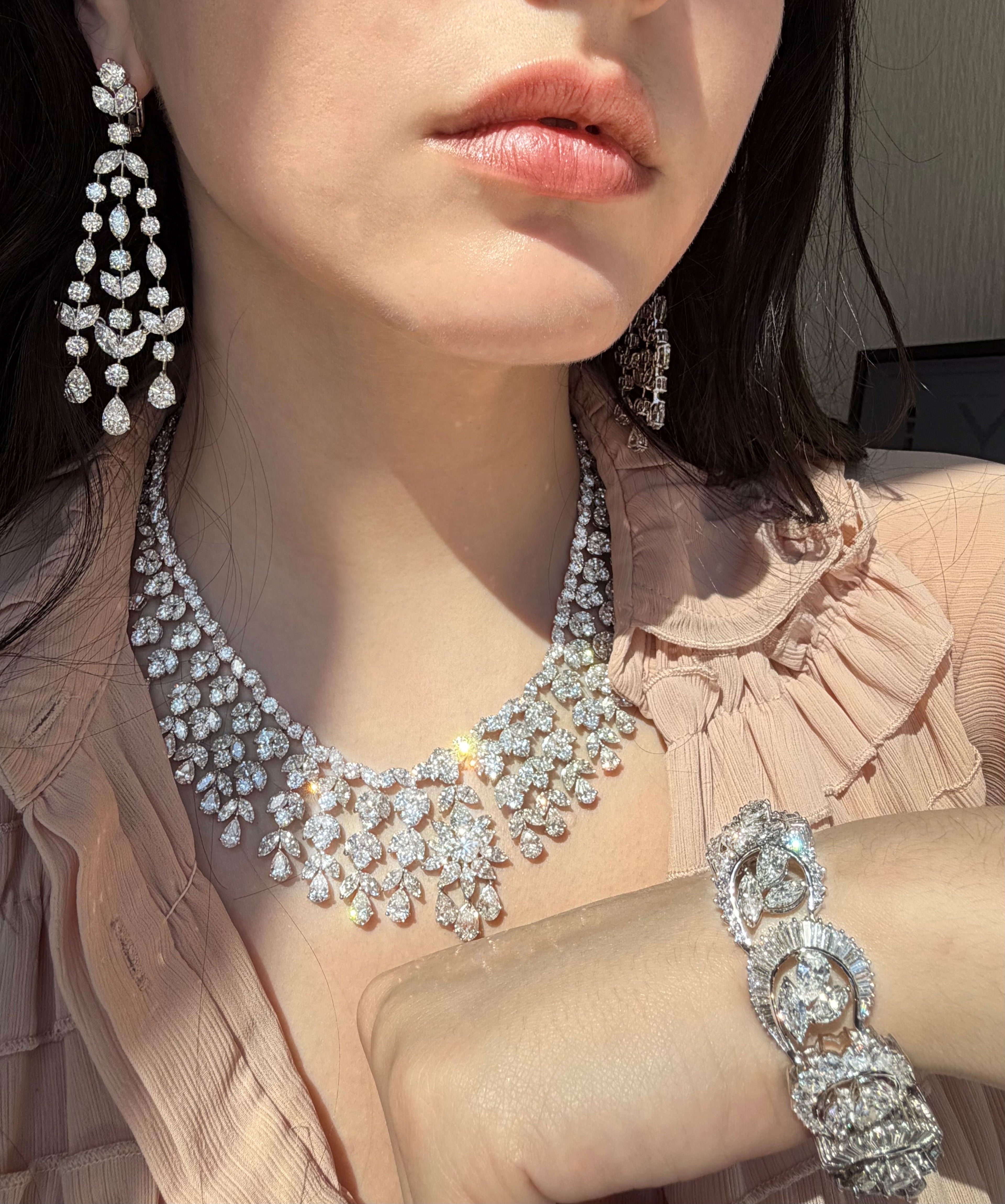 92cts Diamond Flower Necklace