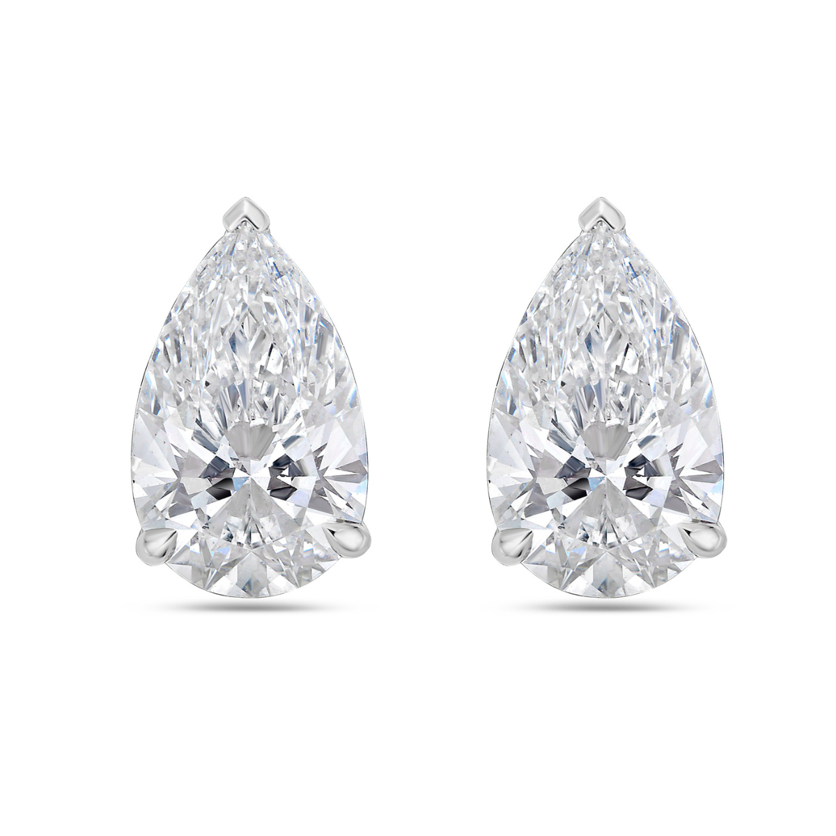 Lab-Grown Pear Diamond Studs