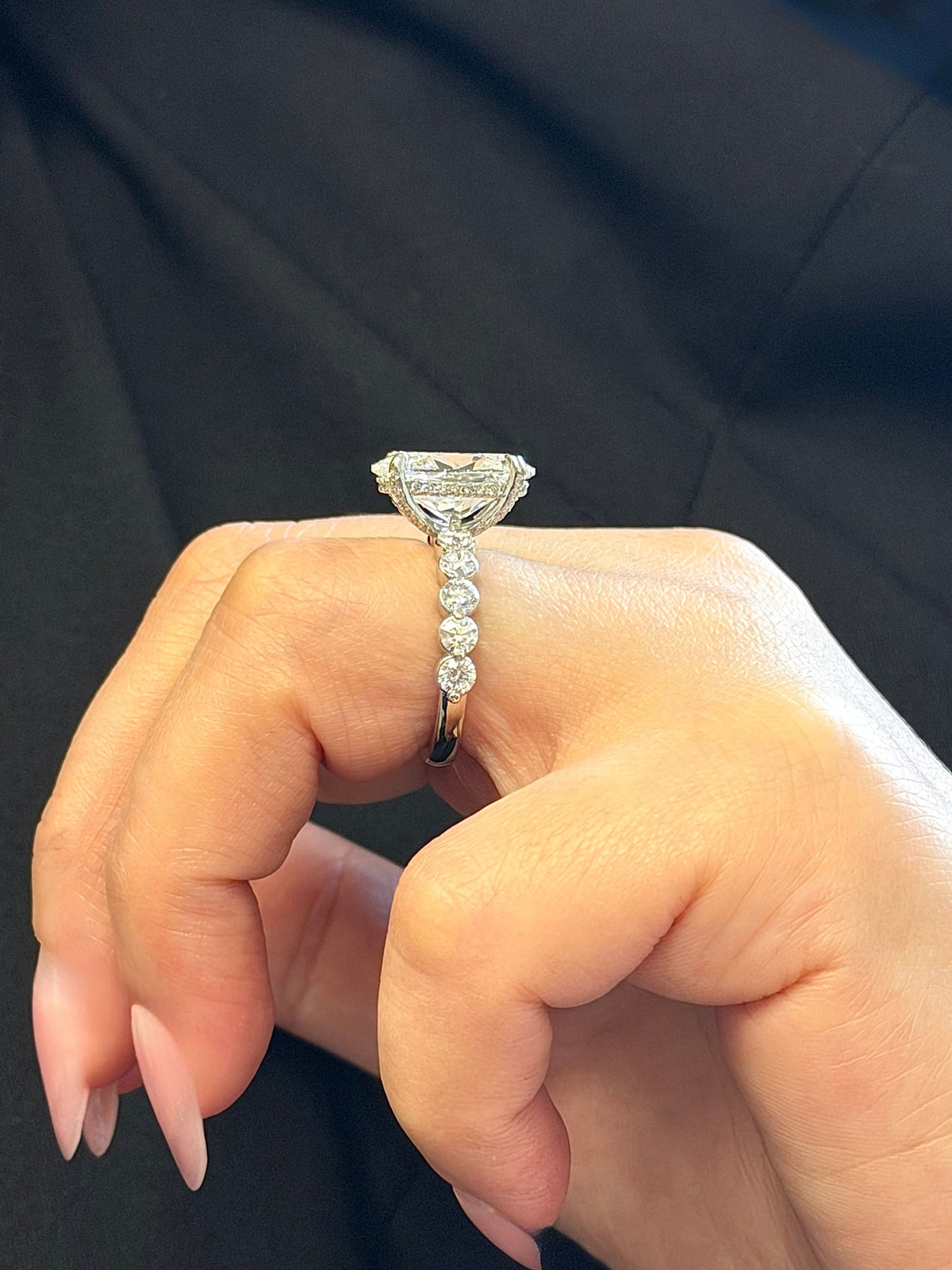 Lab-Grown Oval & Round Cut Diamond Engagement Ring