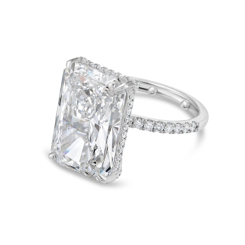 Lab-Grown Radiant Cut Diamond Engagement Ring, 18K Gold