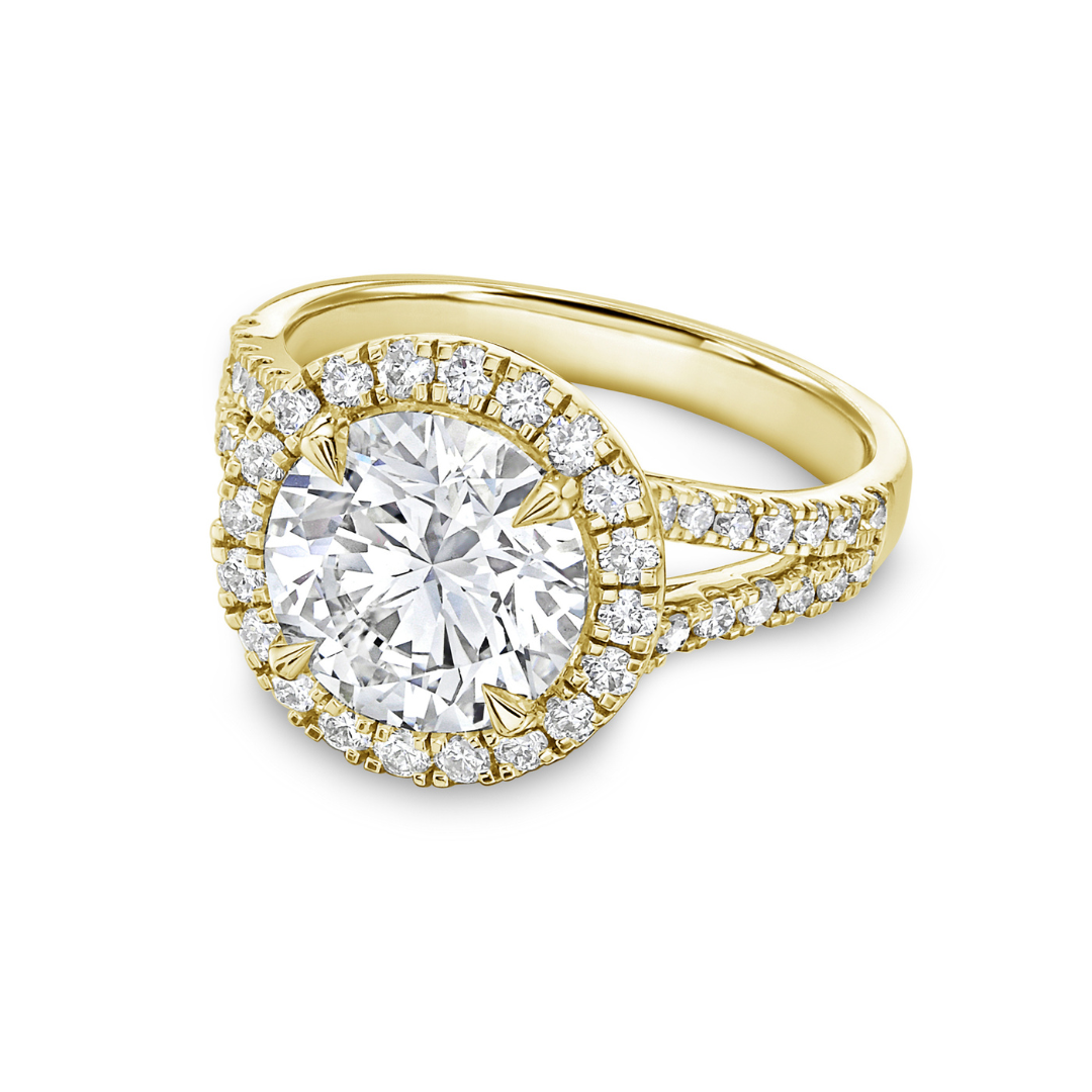 Lab-Grown Round Halo Diamond Engagement Ring